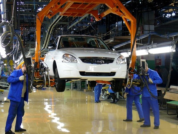 Перспективы российского автопрома. Народные дружины на страже порядка. Самый многонациональный регион России | Кино | ОТР - Общественное Телевидение России