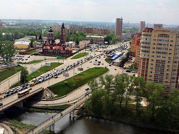 В тени гиганта: проблемы малых городов – соседей мегаполисов. Миллионер из трущоб. Рейтинг самых перспективных российских городов | Кино | ОТР - Общественное Телевидение России