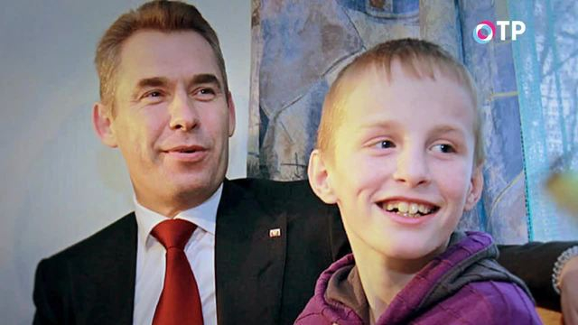 Долгие каникулы в деревне-SOS. Почему Артем Савельев, несмотря на обещания детского омбудсмена, до сих пор не усыновлен? | Программы | ОТР - Общественное Телевидение России