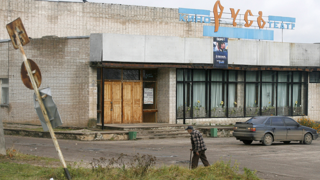 Кино в малых городах, цифры недели и экологические итоги, необычные фамилии и внутренний туризм | Программы | ОТР - Общественное Телевидение России