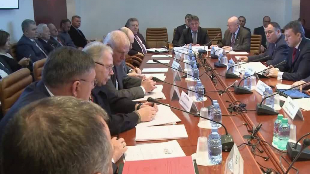 Обращение к Верховной Раде Украины с требованием выполнять минские соглашения, региональные аспекты социальной политики, Дни РЖД в СовФеде | Программы | ОТР - Общественное Телевидение России