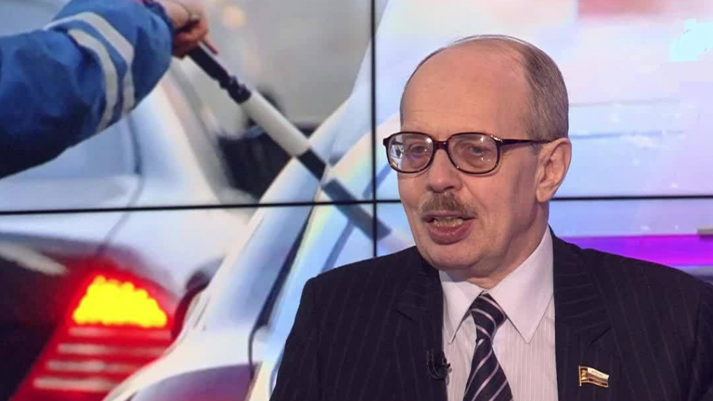Леонид Ольшанский: Управлять автомобилем без номеров запрещено, но у нас нет статьи