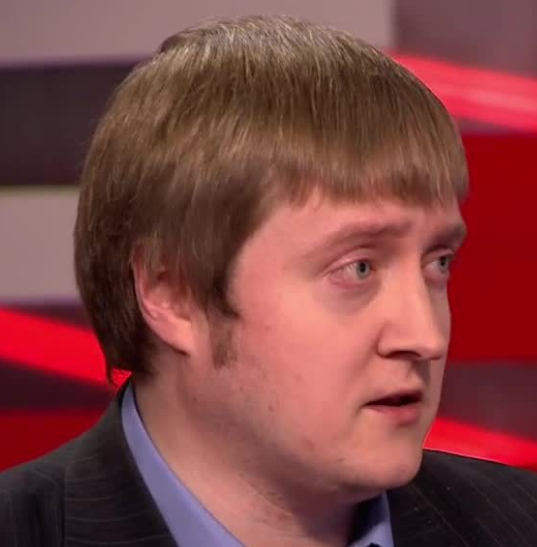 Денис Зоммер: Люди выходят на улицы пока не потому, что у них голод в животе, а потому, что нет образа будущего. | Кино | ОТР - Общественное Телевидение России