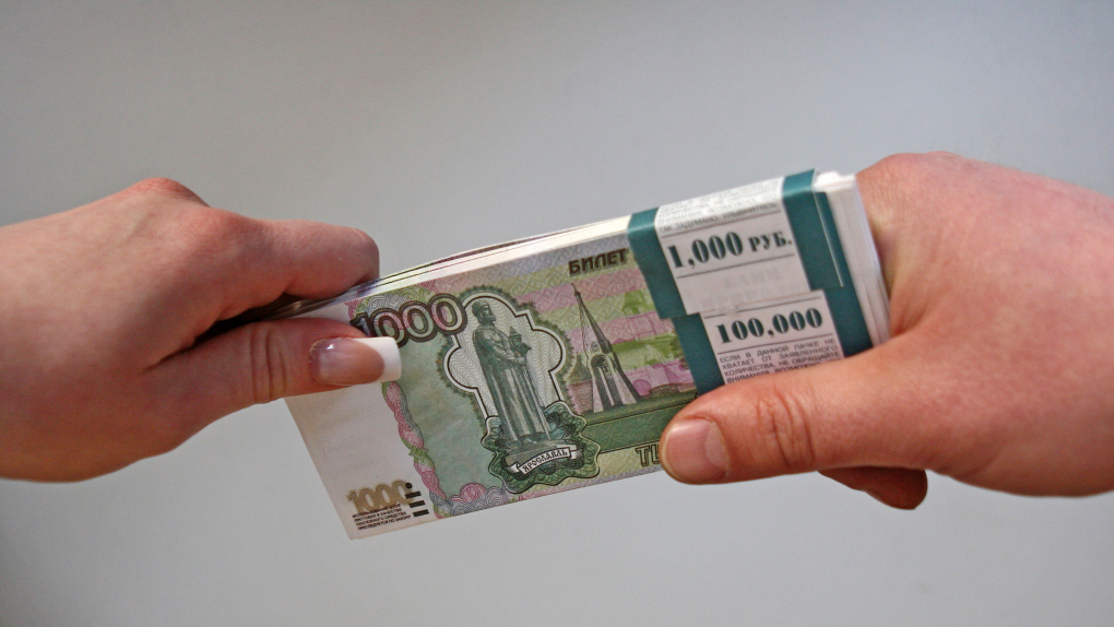 На какую зарплату рассчитывают студенты в России? | Кино | ОТР - Общественное Телевидение России