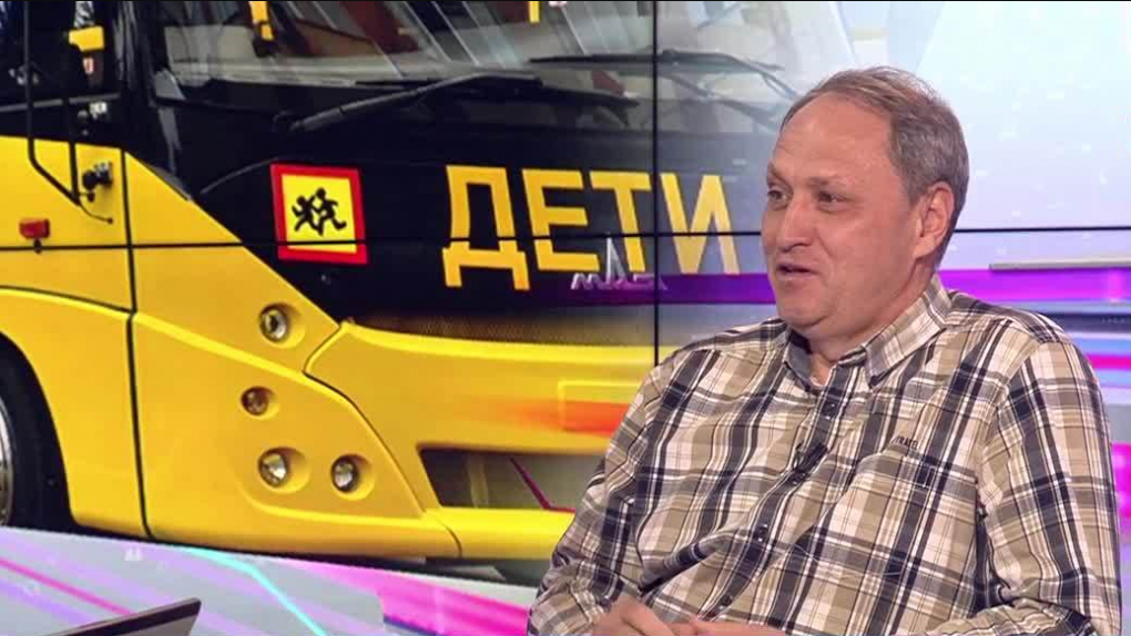 Владимир Рабинков: Если ограничения по возрасту для автобусов не отменят, через неделю не на чем будет возвращать детей из лагерей | Программы | ОТР - Общественное Телевидение России