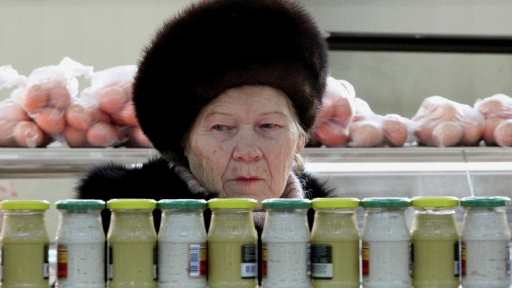 Падение реальных доходов россиян. Квоты на вылов рыбы. Современная российская словесность. Профессия - кадровик | Программы | ОТР - Общественное Телевидение России