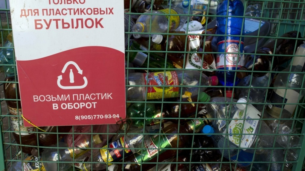 Свалки и раздельный сбор мусора. Роботизация - тренд года. Поддержка народных промыслов. Лучшие книги 2017 года. Профессия - Дед Мороз | Программы | ОТР - Общественное Телевидение России