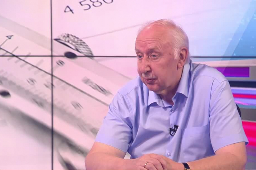 Никита Масленников: Повышение НДС - это краткосрочный, но серьезный шок для экономики. За год она может потерять 0,5% роста | Программы | ОТР - Общественное Телевидение России