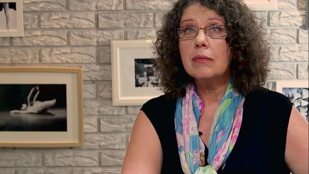 Александра Маринина: Если какая-то книга помогла человеку в тяжелой ситуации, а тысячам не понравилась, все равно это не напрасно | Программы | ОТР - Общественное Телевидение России