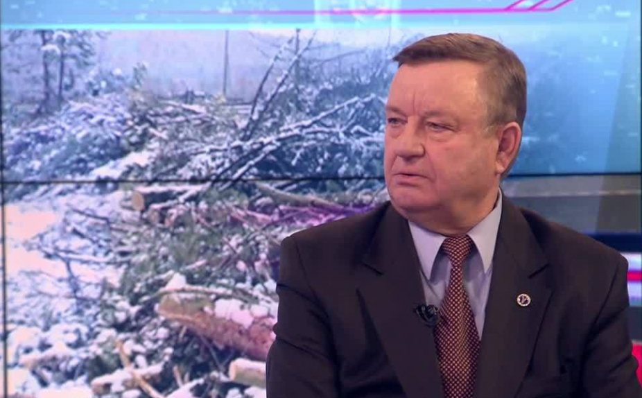 Юрий Шуваев: Органы лесного хозяйства должны решать вопросы обеспечения населения топливом вместе с Соцзащитой | Программы | ОТР - Общественное Телевидение России