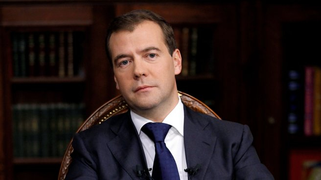 Дмитрий Медведев объявил конец времени простых решений | Новости | ОТР