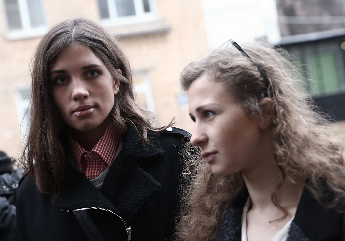 Казакам, напавшим на Pussy Riot, грозит наказание | Новости | ОТР