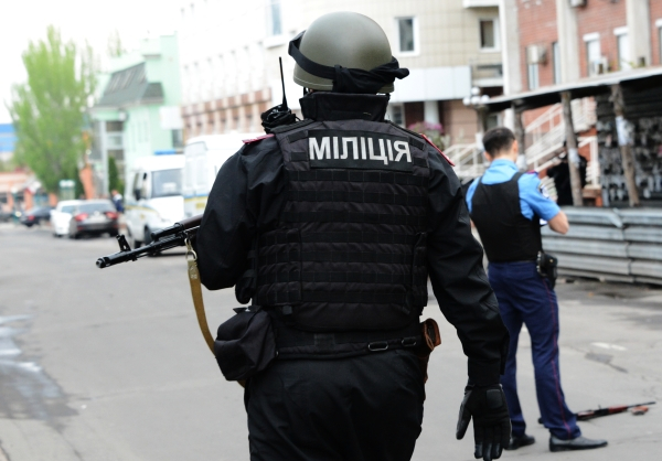 В Донецке 300 милиционеров перешли на сторону ополченцев | Новости | ОТР - Общественное Телевидение России