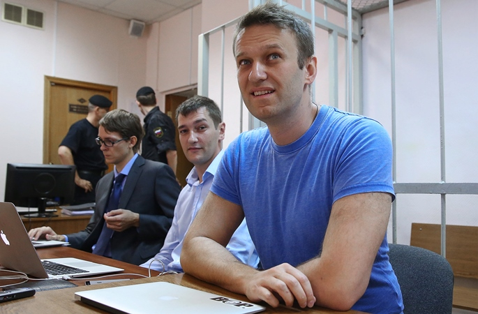 Суд отказался помещать Навального в СИЗО | Новости | ОТР - Общественное Телевидение России