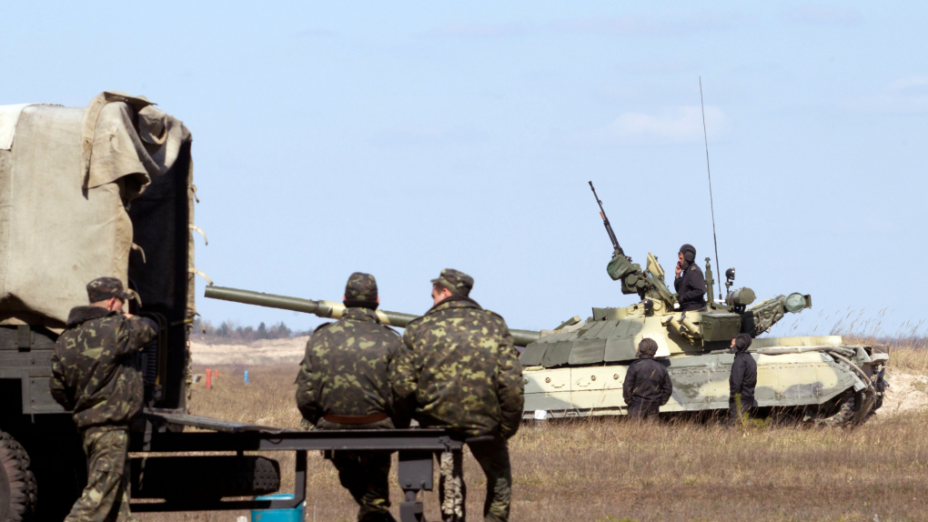 На Украине утвержден военный налог для населения | Новости | ОТР - Общественное Телевидение России