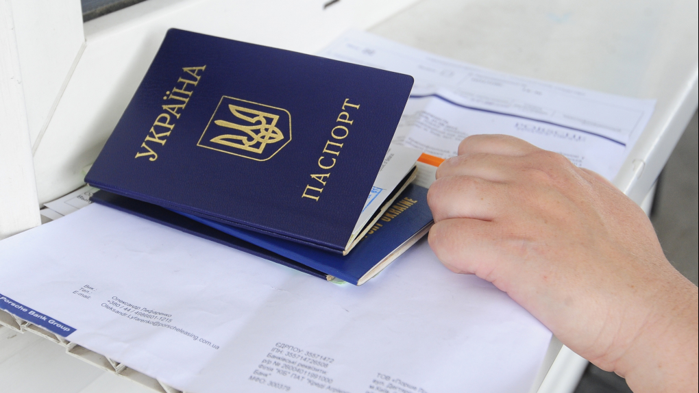ФМС: Граждане Украины по-прежнему смогут въезжать в Россию по внутреннему паспорту | Новости | ОТР