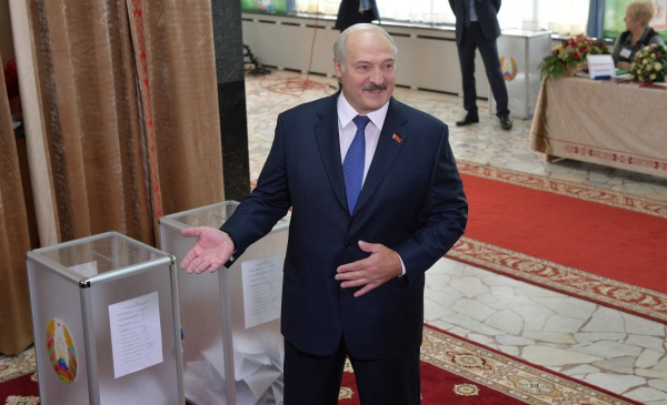 Экзит-поллы: Александр Лукашенко набирает на президентских выборах в Белоруссии более 80% голосов | Новости | ОТР