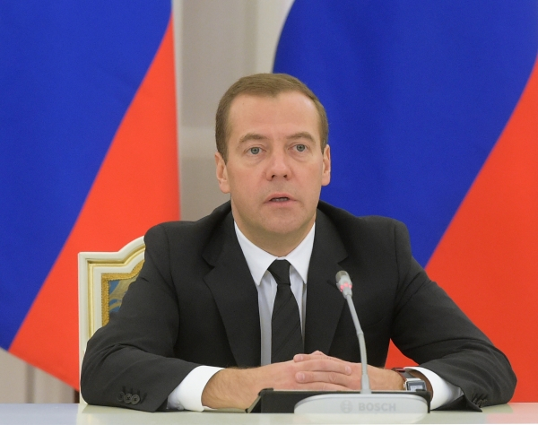 Медведев: У РФ есть все правовые основания для борьбы с терроризмом в Сирии | Новости | ОТР