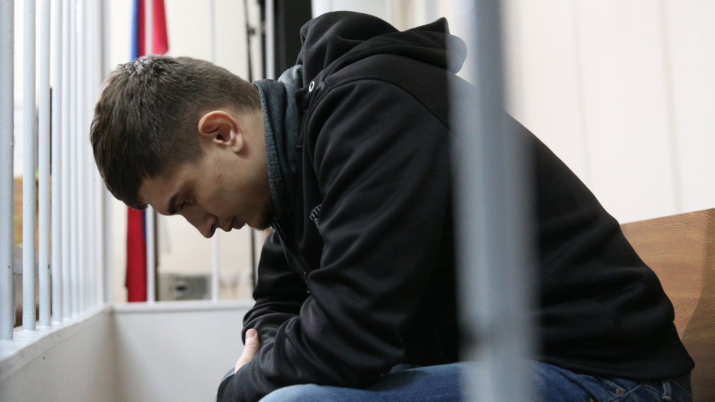 Следствие ходатайствует об аресте трех задержанных за подготовку теракта в Москве | Новости | ОТР Подозреваемый в причастности к подготовке теракта в Москве Аслан Байсултанов