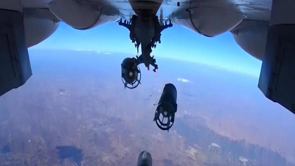 Российские военные уничтожили базу подготовки террористов-смертников в Сирии | Новости | ОТР