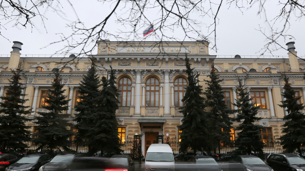 Банк России отозвал лицензии у трех банков | Новости | ОТР - Общественное Телевидение России