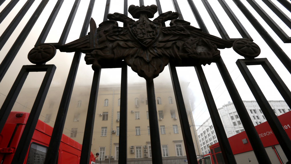 Пожар в здании Минобороны в Москве полностью потушен | Новости | ОТР