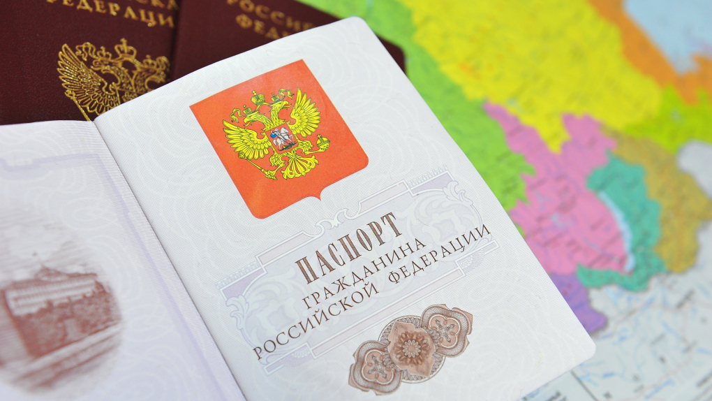В 2016 году около 150 тысяч россиян вернулись из эмиграции | Новости | ОТР