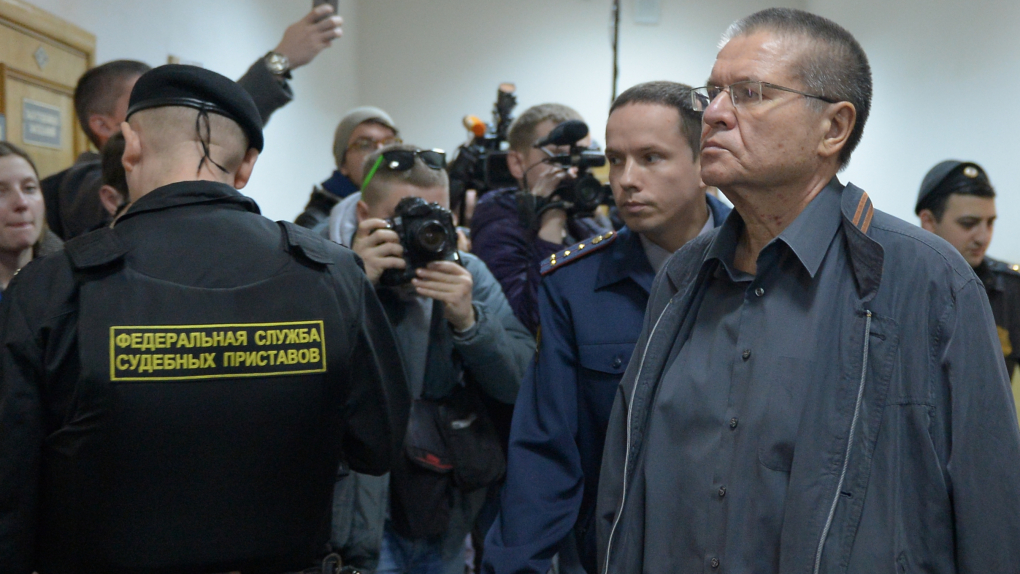 Суд рассмотрит жалобу на продление домашнего ареста Улюкаеву | Новости | ОТР