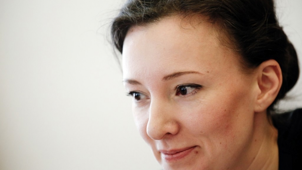 Кузнецова изучит дело женщины, у которой забрали детей из-за удаления груди | Новости | ОТР