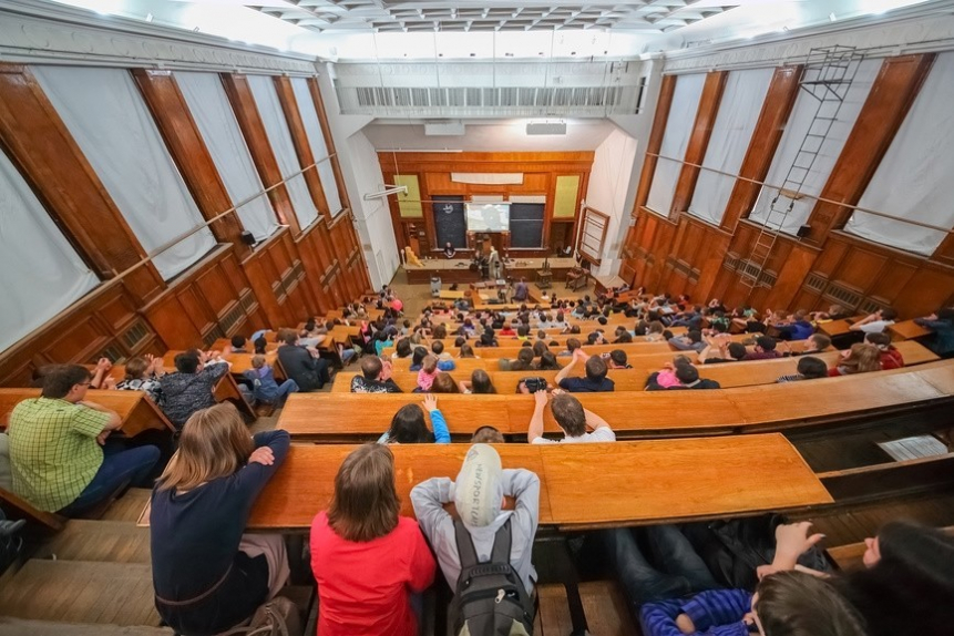 В ХМАО отчисленных студентов предлагают проверять на экстремизм | Новости | ОТР
