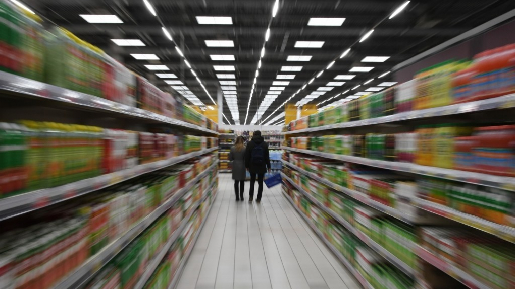 Свердловские пенсионеры получат бесплатные продуктовые наборы | Новости | ОТР - Общественное Телевидение России