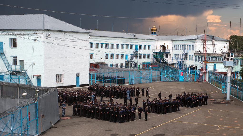 После волнений в омской колонии в больницу доставили четырех заключенных | Новости | ОТР