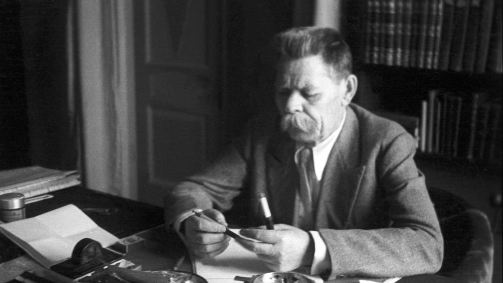 Памятник Максиму Горькому открыли в итальянском городе Сорренто | Новости | ОТР