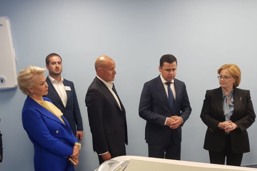 Вероника Скворцова поучаствовала в закладке нового корпуса ярославской онкобольницы | Новости | ОТР