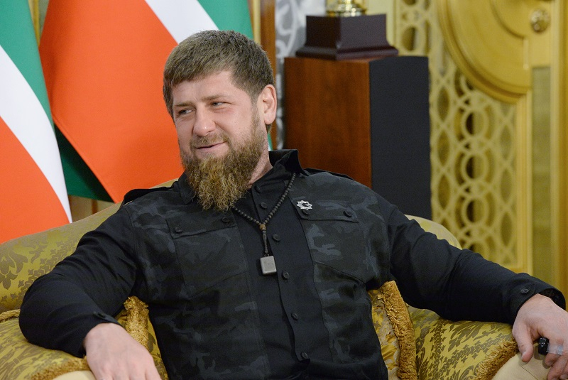 Глава Чечни Рамзан Кадыров принял на службу в свою охрану шестилетнего мальчика | Новости | ОТР