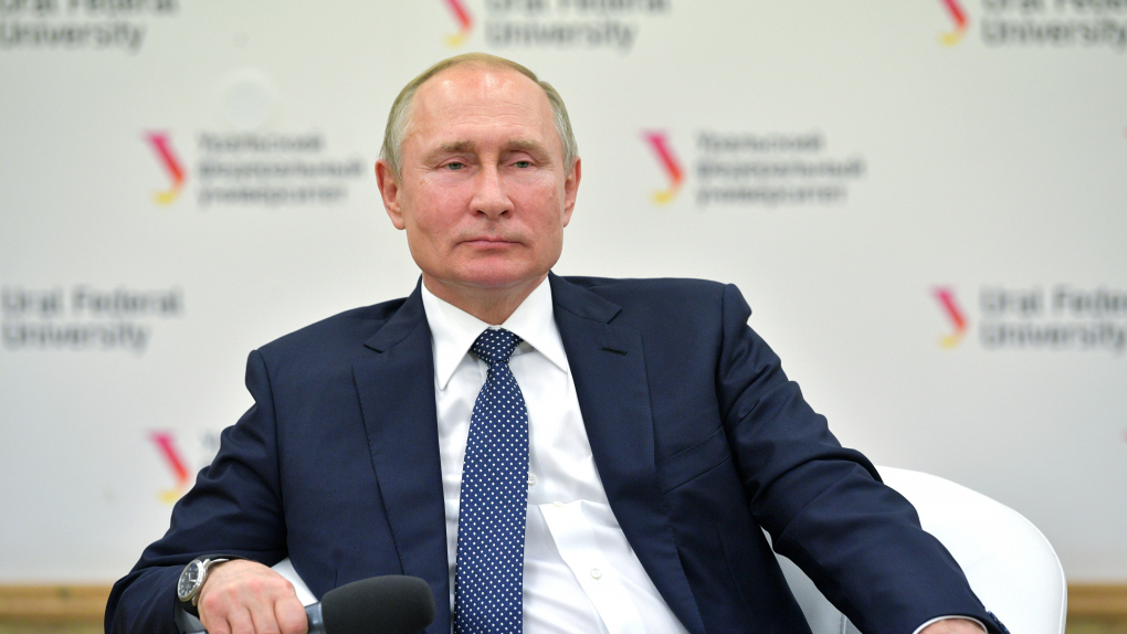 Студентке Уральского университета стало плохо во время встречи с Путиным | Новости | ОТР