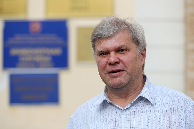 Сергея Митрохина по решению суда зарегистрировали кандидатом в Мосгордуму | Новости | ОТР