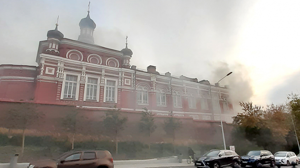 Пожар не повредил архитектурные памятники Рождественского монастыря | Новости | ОТР