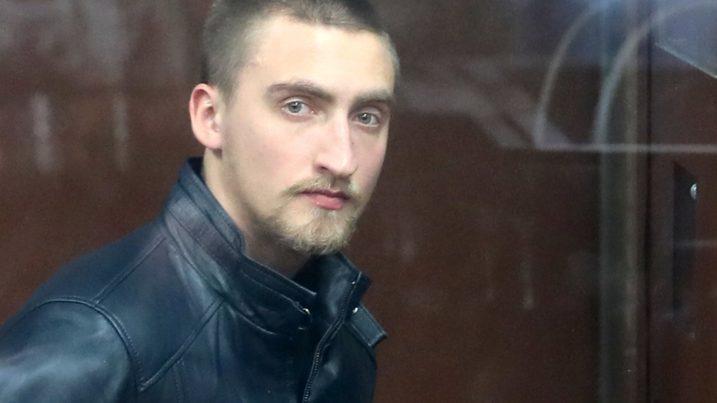 Актеры проводят флешмоб в поддержку приговоренного к 3,5 годам срока Павла Устинова | Новости | ОТР
