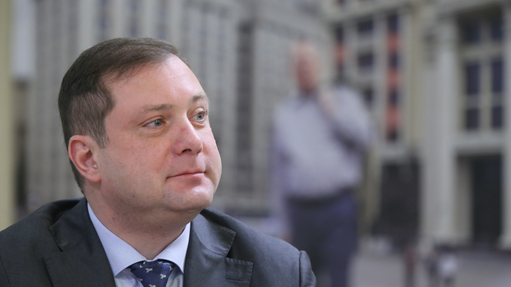 Губернатор Смоленской области продаст резиденцию и автомобиль для решения нужд местных медиков | Новости | ОТР