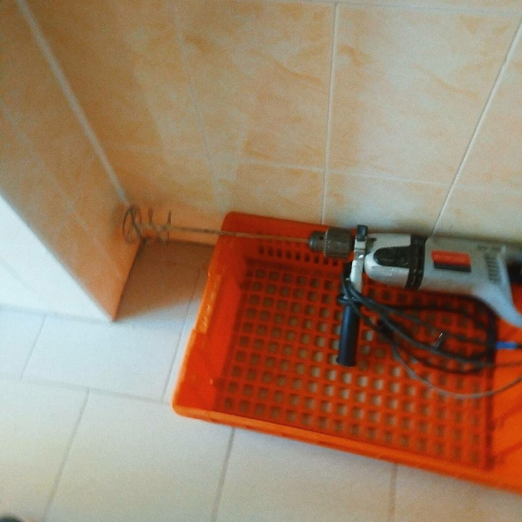 В столовой российской школы для готовки еды могли использовать перфоратор | Новости | ОТР