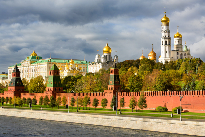 Экскурсия в кремль для школьников. Кремль Grand Russian. Московский Кремль фото горизонтальное. Kremlin f Pro g. Digital Kremlin.