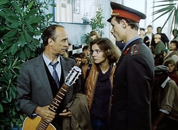 По главной улице с оркестром песня слушать. По главной улице с оркестром (1986). По главной улице с оркестром Зудина.