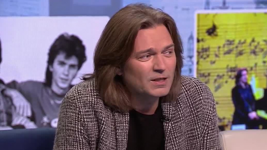 Дмитрий Маликов: Если в жизни я не боюсь быть смешным, то в творчестве быть смешным не хочу, потому что все-таки позади 30-летний путь | Программы | ОТР - Общественное Телевидение России